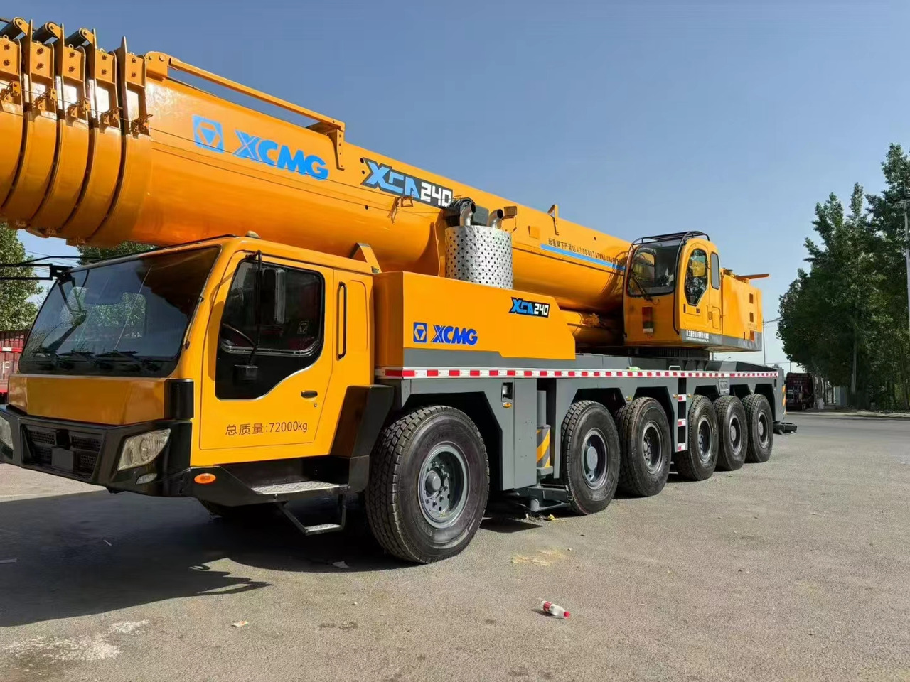 XCMG QAY240 XCT240 XCA240 QY240K 240 ton 250 ton 300 ton 260 ton 200 ton 220 ton crane - Cần cẩu mọi địa hình: hình 1 XCMG QAY240 XCT240 XCA240 QY240K 240 ton 250 ton 300 ton 260 ton 200 ton 220 ton crane - Cần cẩu mọi địa hình: hình 1