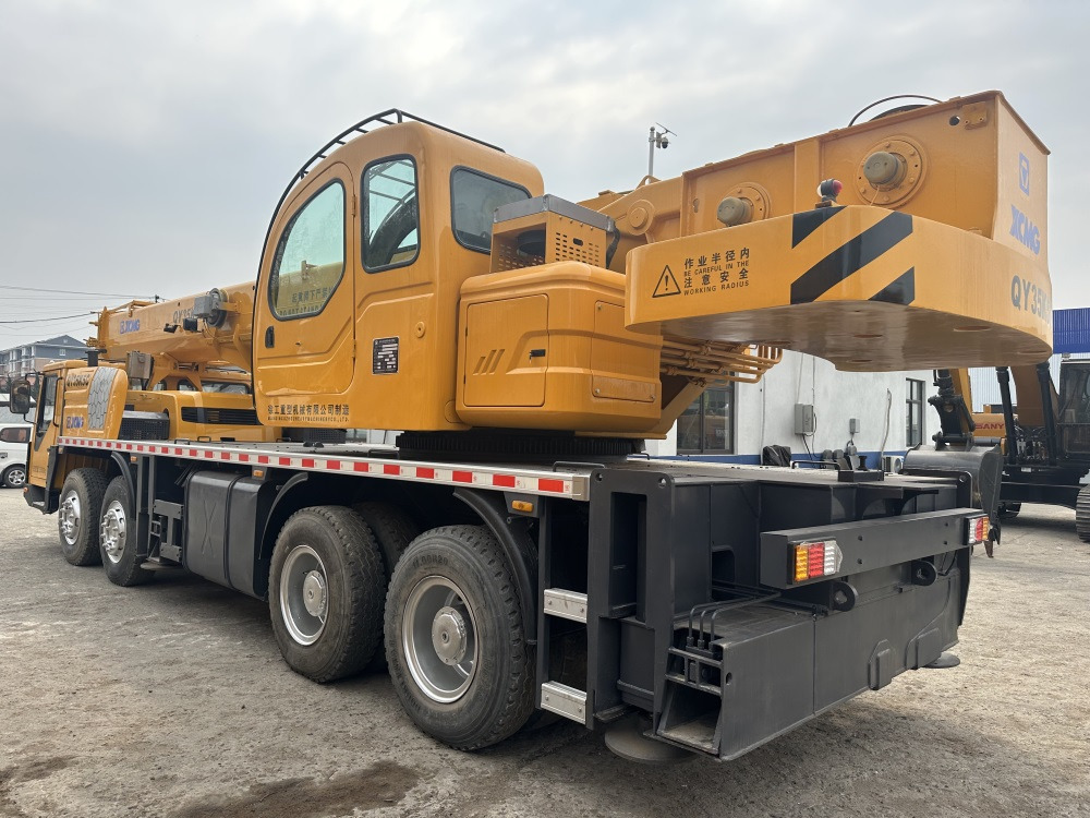 XCMG QY35K xct35l5 qy35k5c 35 ton truck crane - Cẩu bánh lốp: hình 2 XCMG QY35K xct35l5 qy35k5c 35 ton truck crane - Cẩu bánh lốp: hình 2