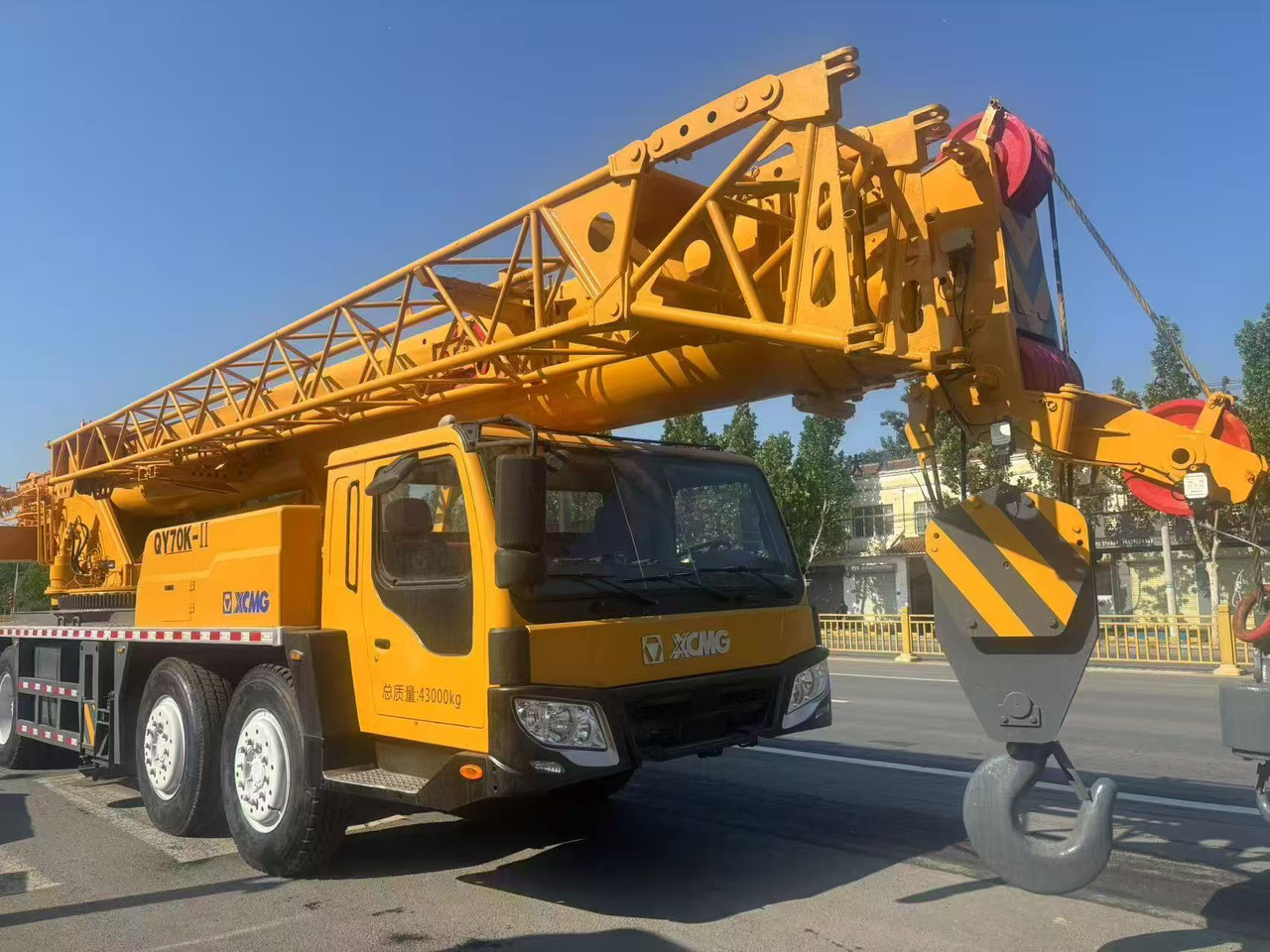 XCMG QY70K-1 QY70K QY80K 70ton 80ton Used Truck Mobile Crane - Cẩu bánh lốp: hình 5 XCMG QY70K-1 QY70K QY80K 70ton 80ton Used Truck Mobile Crane - Cẩu bánh lốp: hình 5