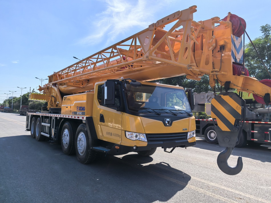 XCMG QY70KC 70TON QY70K QY70KA QY70K-1 xcmg qy70ks - Cẩu bánh lốp: hình 1 XCMG QY70KC 70TON QY70K QY70KA QY70K-1 xcmg qy70ks - Cẩu bánh lốp: hình 1