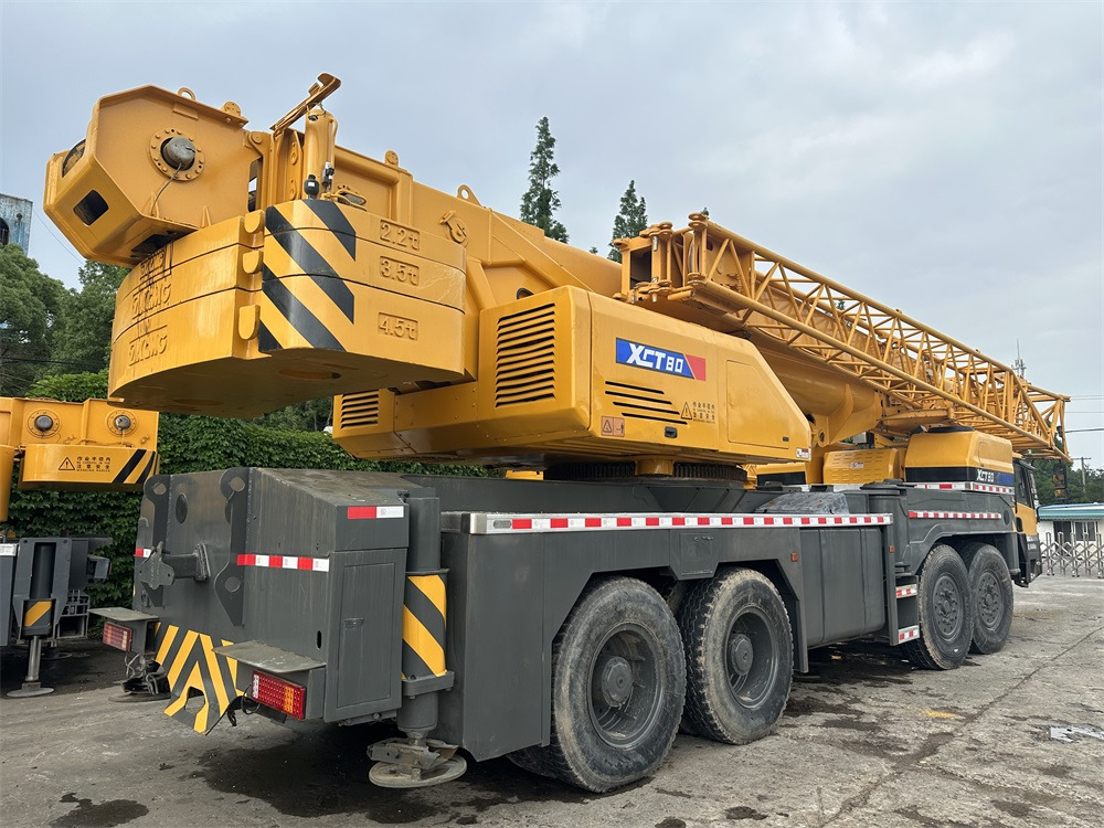 XCMG XCT80 XCT80 QY80K QY75K 80 ton truck crane - Cẩu bánh lốp: hình 4 XCMG XCT80 XCT80 QY80K QY75K 80 ton truck crane - Cẩu bánh lốp: hình 4