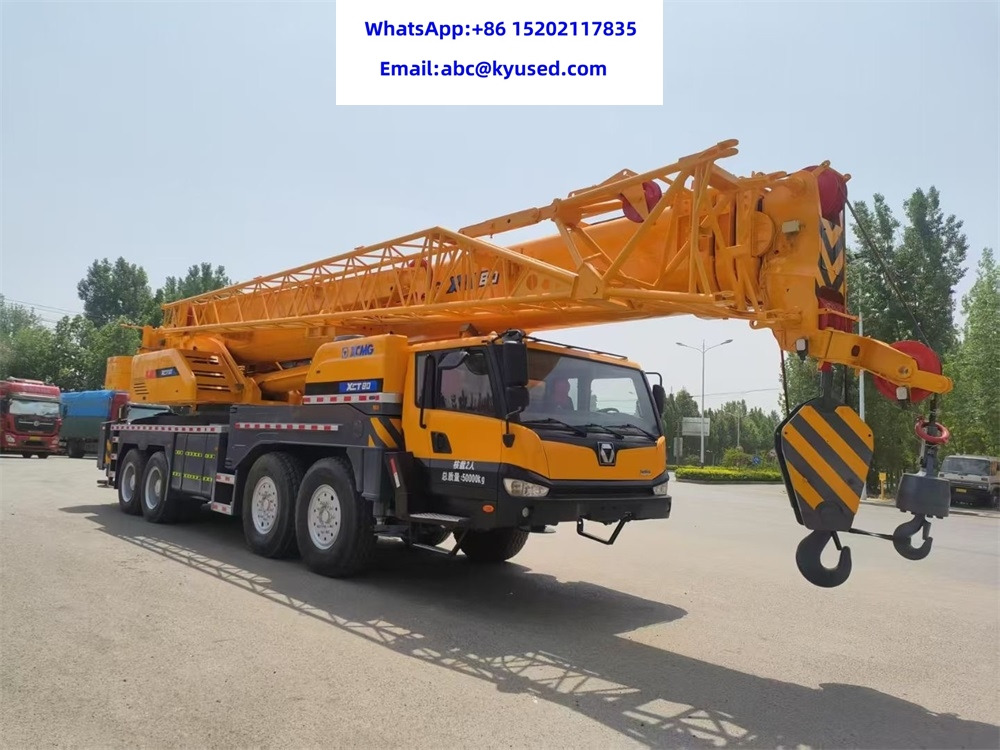 XCMG XCT80 XCT80L5 XCT100 XCT70 XCT50 XCT25 80TON 25T 50TON 70T 100TON - Cẩu bánh lốp: hình 5 XCMG XCT80 XCT80L5 XCT100 XCT70 XCT50 XCT25 80TON 25T 50TON 70T 100TON - Cẩu bánh lốp: hình 5
