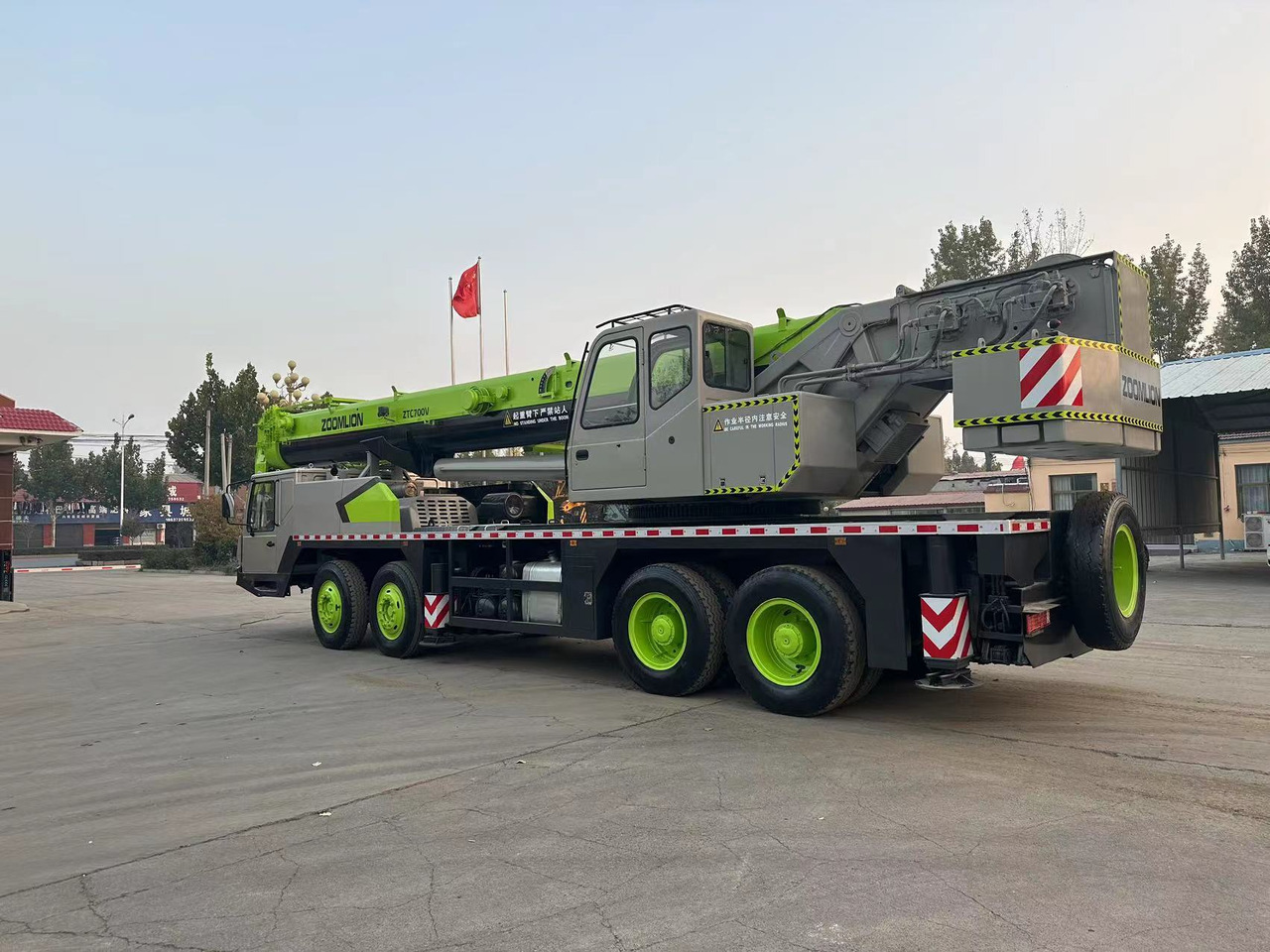 ZOOMLION QY70V ZTC700V 70 ton 50 ton 60 ton 80 ton 90 ton 100 ton truck crane - Cẩu bánh lốp: hình 2 ZOOMLION QY70V ZTC700V 70 ton 50 ton 60 ton 80 ton 90 ton 100 ton truck crane - Cẩu bánh lốp: hình 2