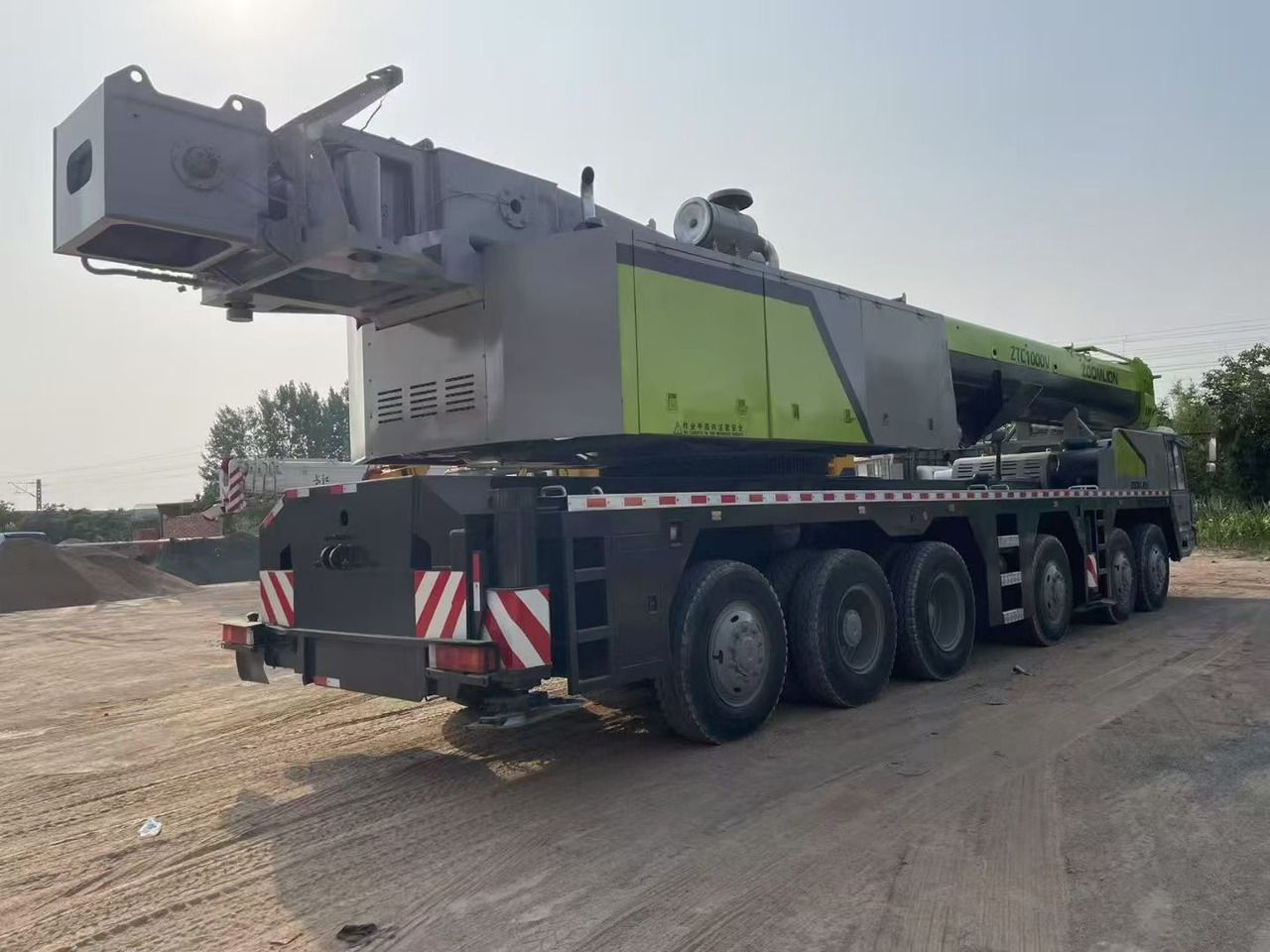 ZOOMLION ZTC1000V ZTC1100V ZTC1500V 100T 110T 150T Used truck crane - Cẩu bánh lốp: hình 3 ZOOMLION ZTC1000V ZTC1100V ZTC1500V 100T 110T 150T Used truck crane - Cẩu bánh lốp: hình 3