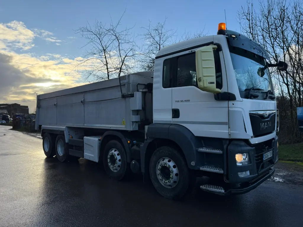 MAN TGS 32.400 Tipper 8x4 - RHD - Xe ben: hình 3 MAN TGS 32.400 Tipper 8x4 - RHD - Xe ben: hình 3