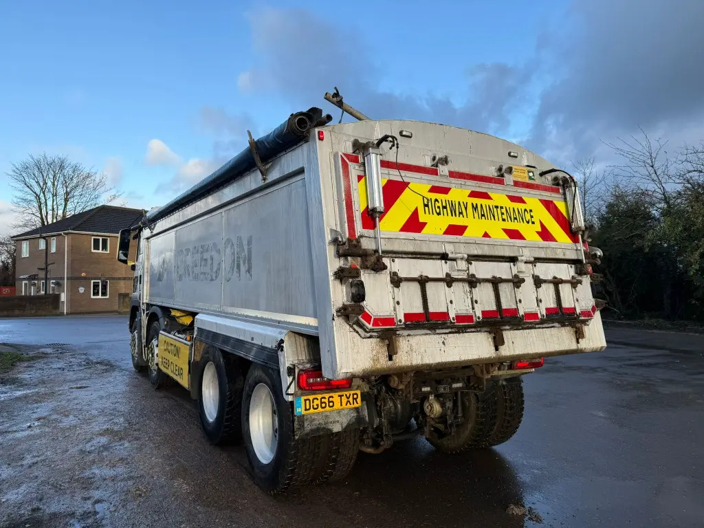 MAN TGS 32.400 Tipper 8x4 - RHD - Xe ben: hình 4 MAN TGS 32.400 Tipper 8x4 - RHD - Xe ben: hình 4