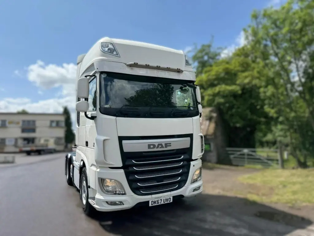 DAF XF 105 - Xe đầu kéo: hình 1 DAF XF 105 - Xe đầu kéo: hình 1