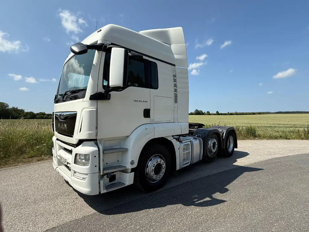MAN TGS 26.440 6x2 - Xe đầu kéo: hình 4 MAN TGS 26.440 6x2 - Xe đầu kéo: hình 4