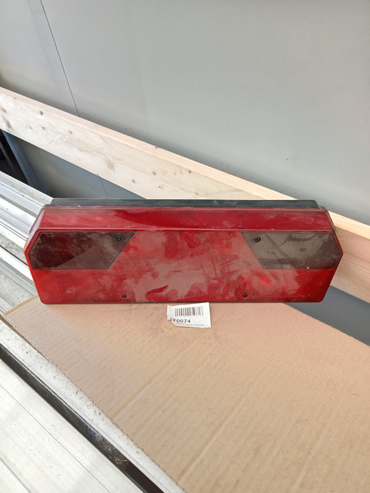 Trouillet LANTERNE GAUCHE 9 FONCTIONS - Đèn sau: hình 1 Trouillet LANTERNE GAUCHE 9 FONCTIONS - Đèn sau: hình 1