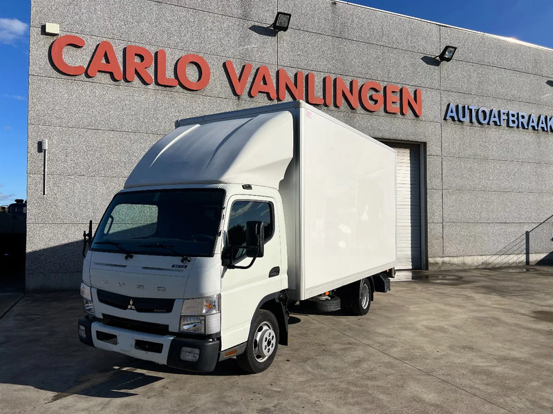 Mitsubishi Canter - Xe tải nhỏ thùng kín: hình 1 Mitsubishi Canter - Xe tải nhỏ thùng kín: hình 1