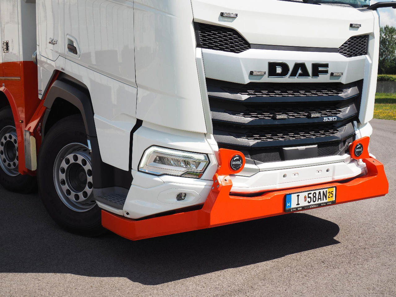 DAF XF 530 NEW T-REX DAF white - Xe tải kéo: hình 2 DAF XF 530 NEW T-REX DAF white - Xe tải kéo: hình 2