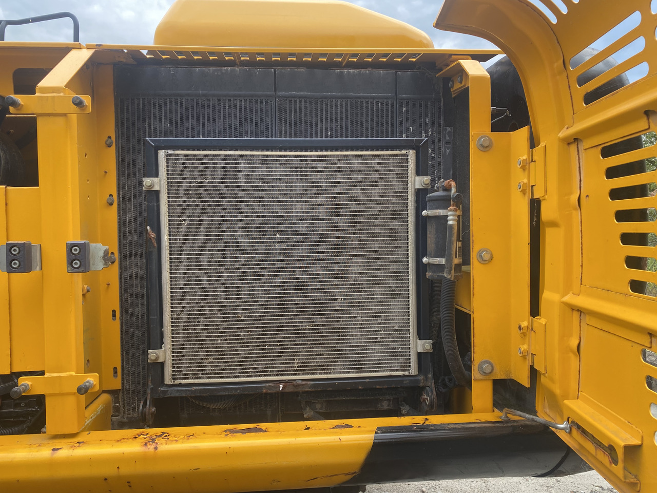 JCB JS 210 - Máy xúc bánh xích: hình 5 JCB JS 210 - Máy xúc bánh xích: hình 5