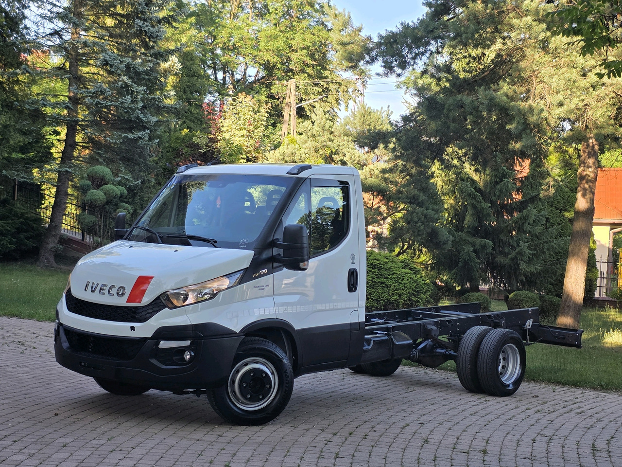 Iveco Daily 72c-17 Rama Pod Zabudowę Klima ! 3.0 HPI ! 170 Hp * Super Stan ! - Xe van nhỏ gọn: hình 1 Iveco Daily 72c-17 Rama Pod Zabudowę Klima ! 3.0 HPI ! 170 Hp * Super Stan ! - Xe van nhỏ gọn: hình 1
