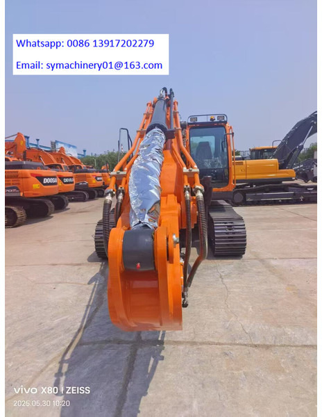 Doosan DX220 - Máy xúc bánh xích: hình 5 Doosan DX220 - Máy xúc bánh xích: hình 5