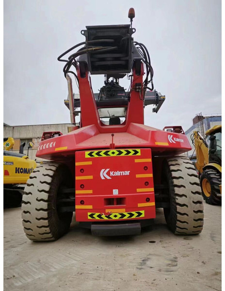 Kalmar DRF450 - Xe tiếp cận xếp chồng: hình 2 Kalmar DRF450 - Xe tiếp cận xếp chồng: hình 2