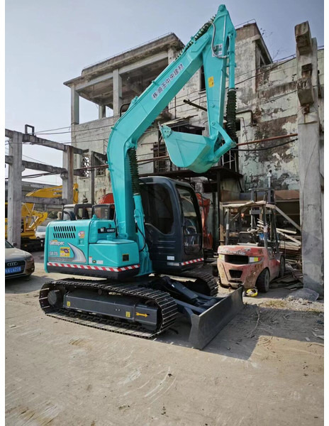 Kobelco SK75 - Máy xúc mini: hình 1 Kobelco SK75 - Máy xúc mini: hình 1