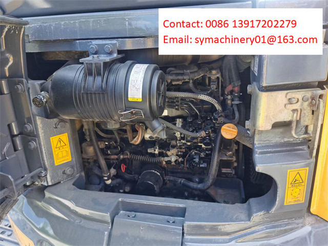 Komatsu PC50 - Máy xúc mini: hình 2 Komatsu PC50 - Máy xúc mini: hình 2