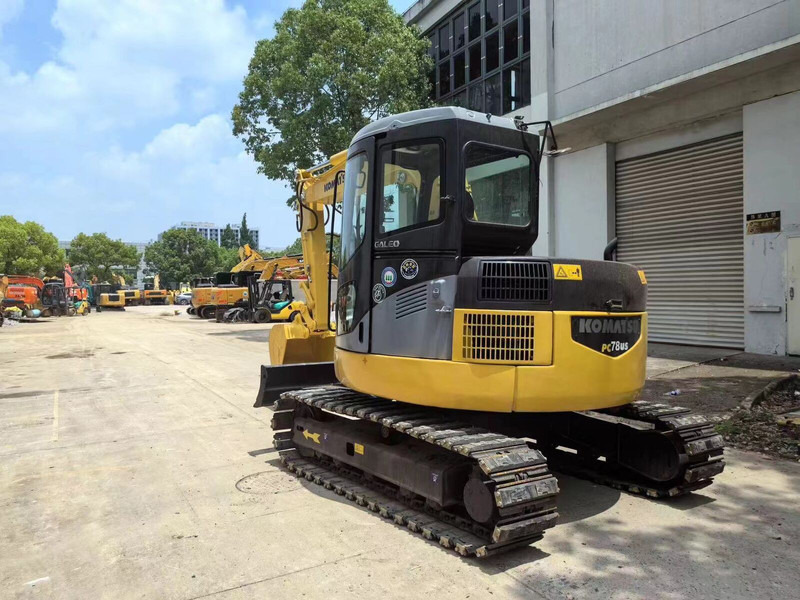 Komatsu PC78US-6 - Máy xúc bánh xích: hình 4 Komatsu PC78US-6 - Máy xúc bánh xích: hình 4