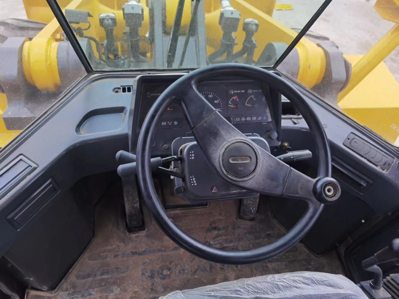 Komatsu WA470 - Máy xúc lật bánh lốp: hình 4 Komatsu WA470 - Máy xúc lật bánh lốp: hình 4