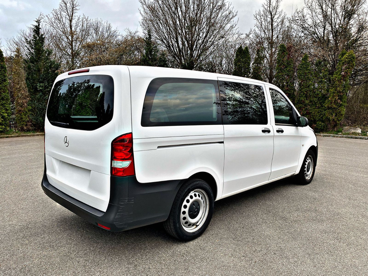 Mercedes-Benz Vito Tourer 114 CDI|Pro|Allrad|lang|8-Sitze|19% - Xe van chở khách: hình 3 Mercedes-Benz Vito Tourer 114 CDI|Pro|Allrad|lang|8-Sitze|19% - Xe van chở khách: hình 3