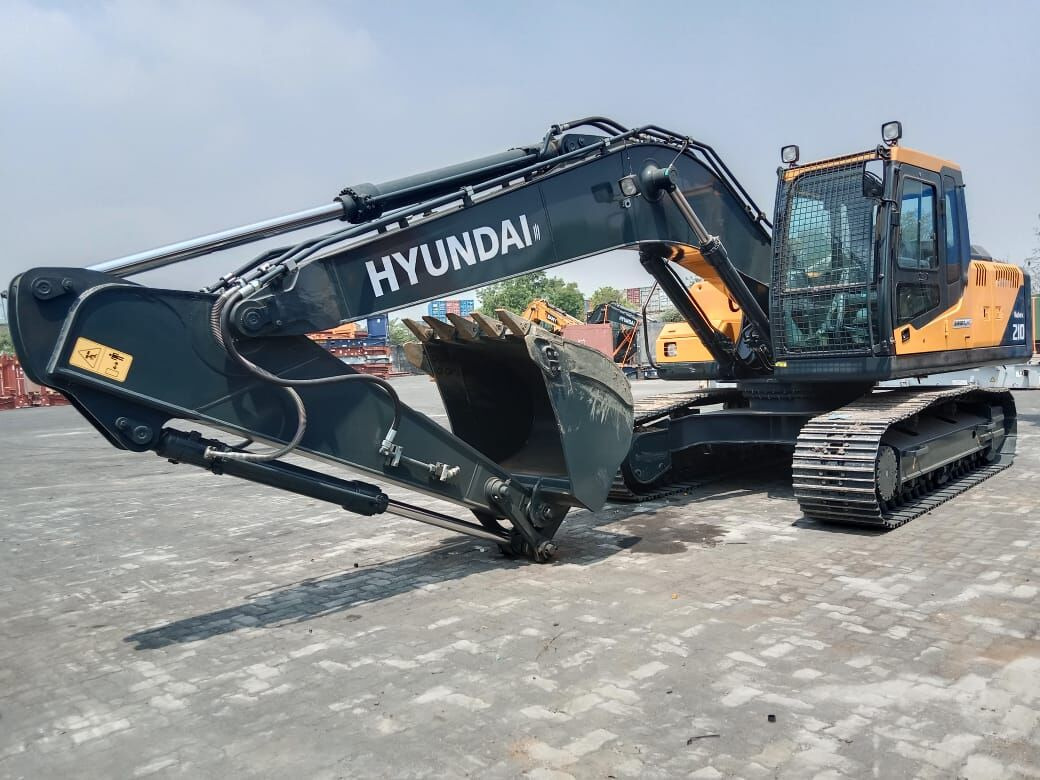 New Hyundai R210 tracked excavator - Máy xúc bánh xích: hình 2 New Hyundai R210 tracked excavator - Máy xúc bánh xích: hình 2