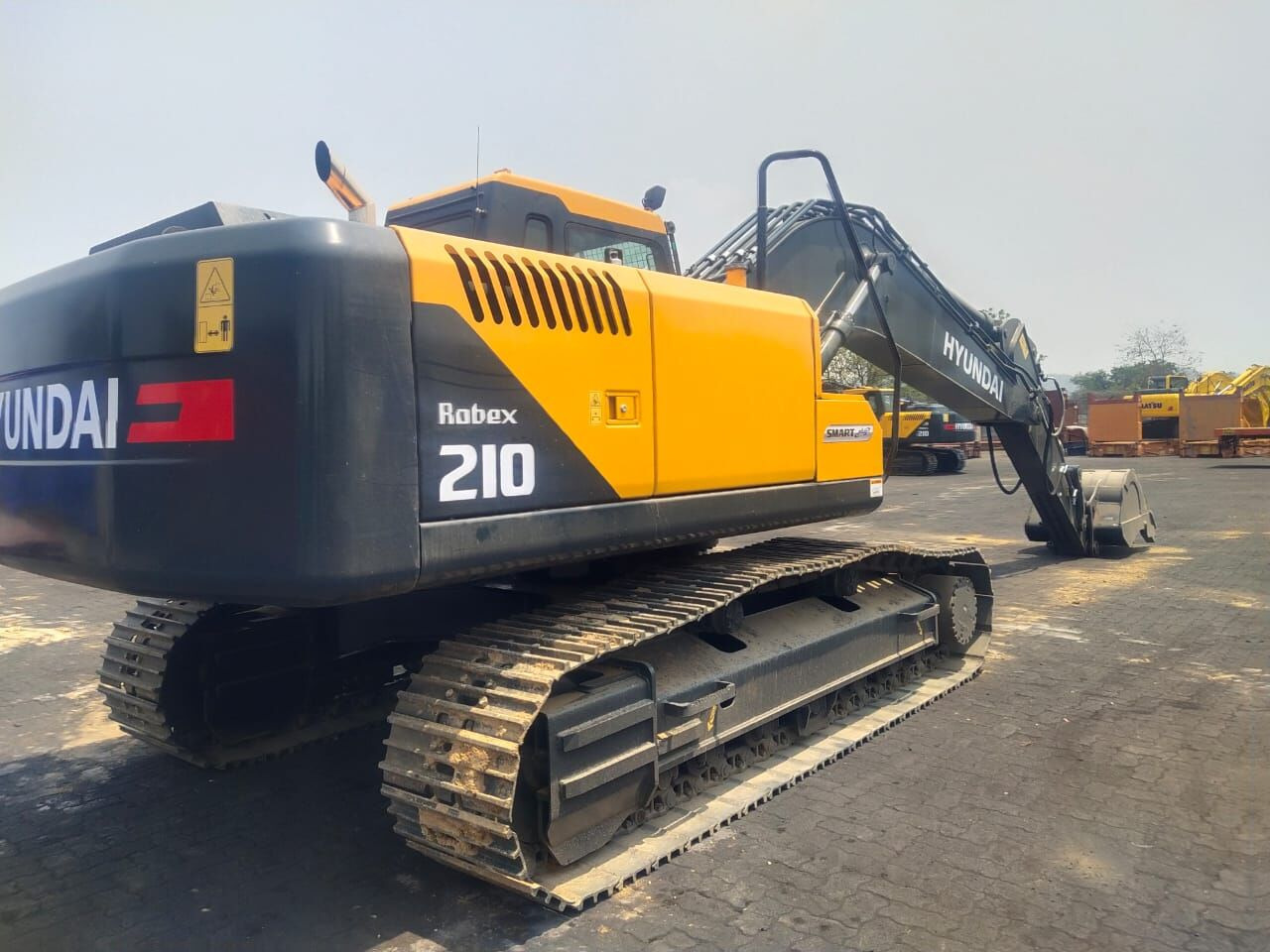 New Hyundai R210 tracked excavator - Máy xúc bánh xích: hình 5 New Hyundai R210 tracked excavator - Máy xúc bánh xích: hình 5