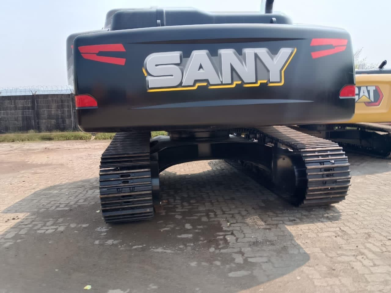 New Sany SY 350 tracked excavator - Máy xúc bánh xích: hình 3 New Sany SY 350 tracked excavator - Máy xúc bánh xích: hình 3