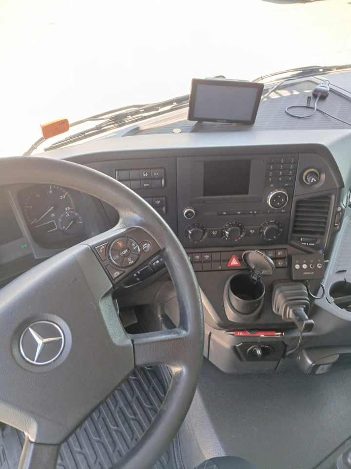 MERCEDES-BENZ AROCS 28.51 | 6x4| Klima | Retarder | Euro 6 - Xe tải thùng lửng/ Phẳng, Xe cẩu tự hành: hình 5 MERCEDES-BENZ AROCS 28.51 | 6x4| Klima | Retarder | Euro 6 - Xe tải thùng lửng/ Phẳng, Xe cẩu tự hành: hình 5