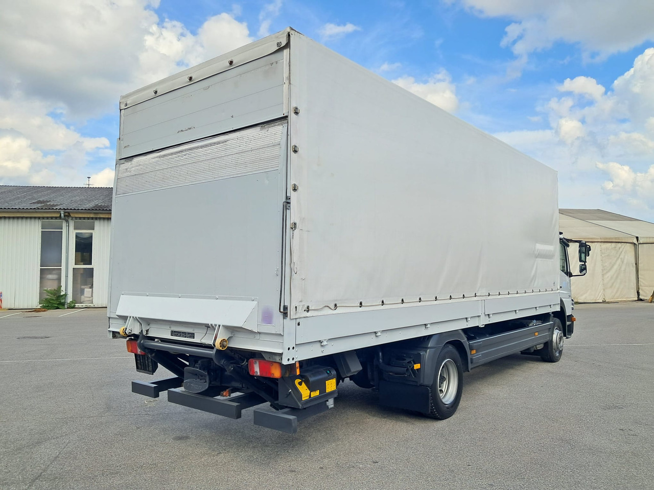 MERCEDES-BENZ ATEGO 12 24 Plane LBW | Klima | Schaltgetriebe - Xe tải thùng mui bạt: hình 5 MERCEDES-BENZ ATEGO 12 24 Plane LBW | Klima | Schaltgetriebe - Xe tải thùng mui bạt: hình 5