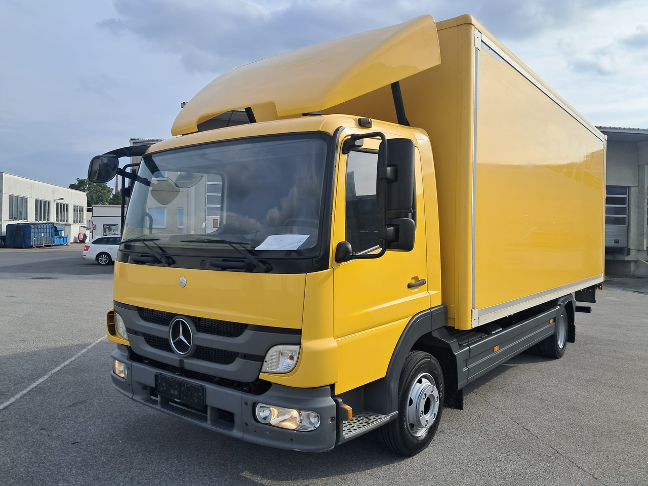 MERCEDES-BENZ ATEGO 8 16 Koffer mit LBW | Schalter | EZ 2013 - Xe tải hộp: hình 1 MERCEDES-BENZ ATEGO 8 16 Koffer mit LBW | Schalter | EZ 2013 - Xe tải hộp: hình 1