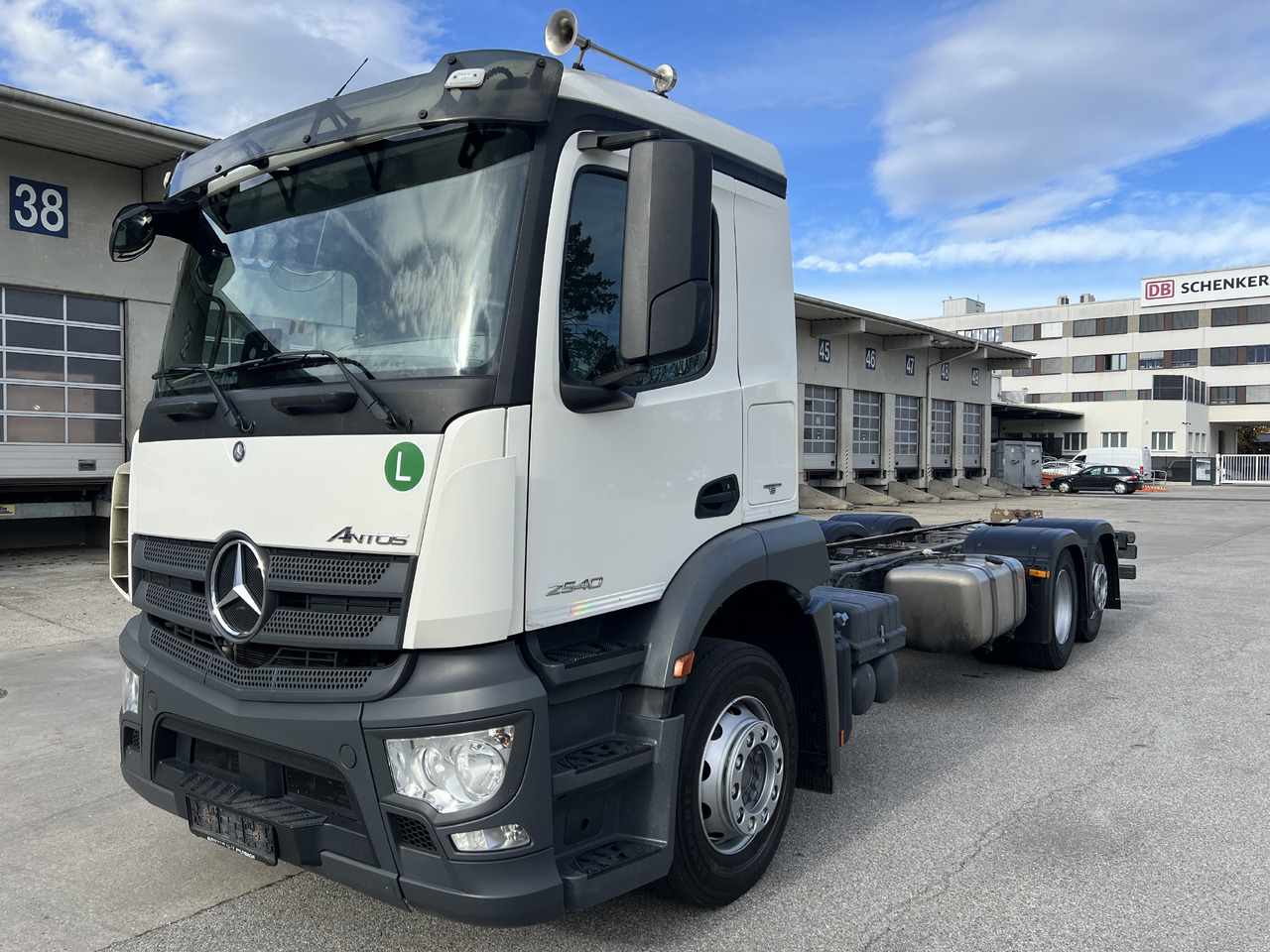 MERCEDES-BENZ Antos 25 40 | Standheizung | Klima | Liftachse - Xe tải khung gầm: hình 1 MERCEDES-BENZ Antos 25 40 | Standheizung | Klima | Liftachse - Xe tải khung gầm: hình 1