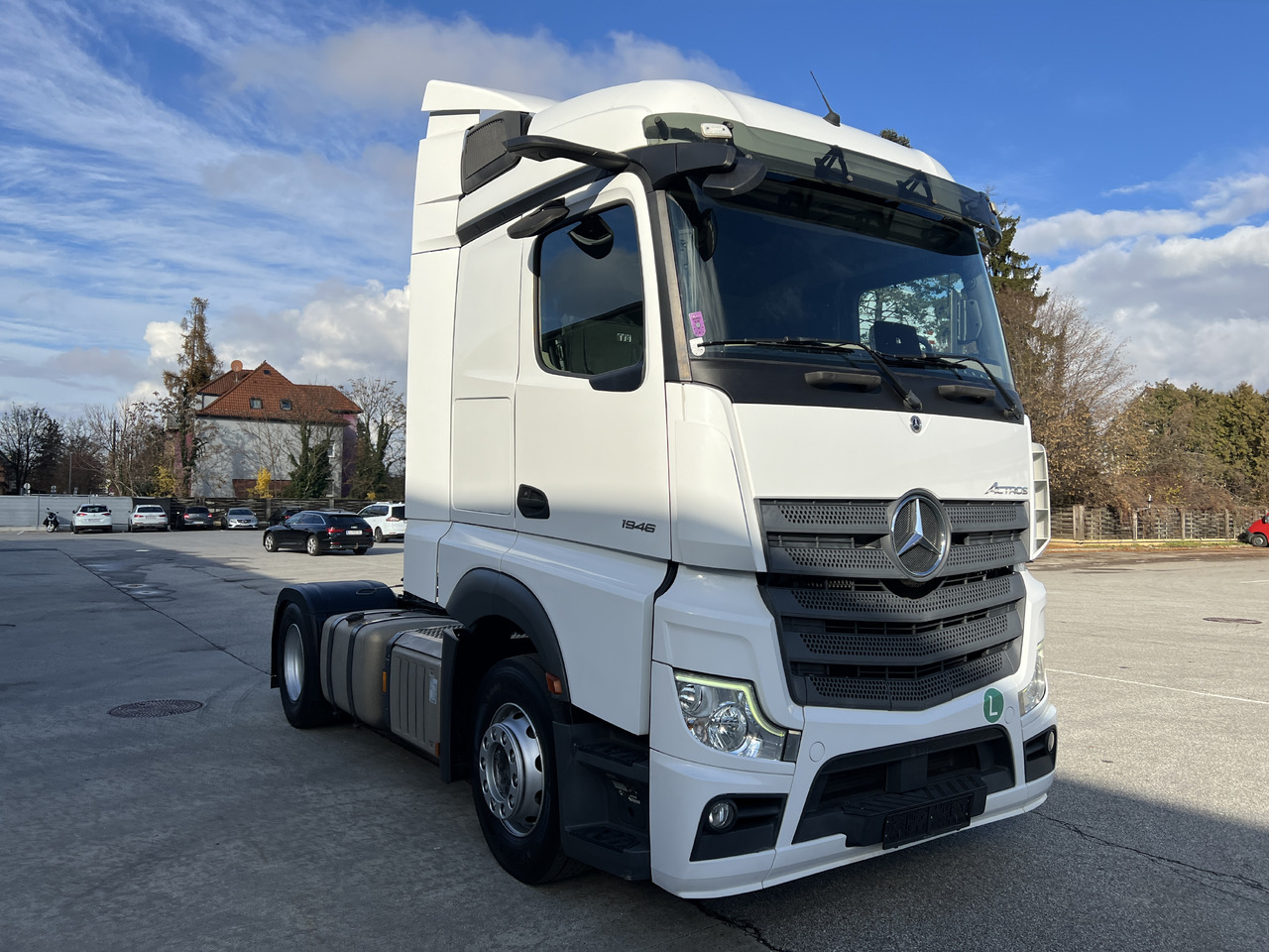 MERCEDES-BENZ Mercedes-Benz Actros 1846 | Standklima | Retarder | Euro 6 - Xe đầu kéo: hình 2 MERCEDES-BENZ Mercedes-Benz Actros 1846 | Standklima | Retarder | Euro 6 - Xe đầu kéo: hình 2