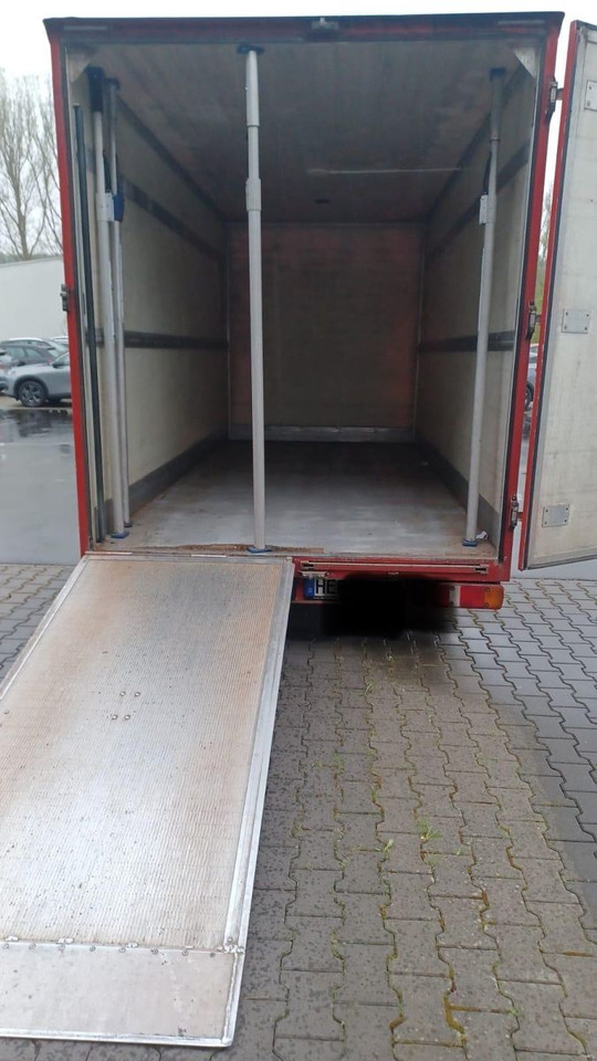 Volkswagen T5 2.0tdi mit Rampe 3ACHSER Tandemachse - Xe tải nhỏ thùng kín: hình 5 Volkswagen T5 2.0tdi mit Rampe 3ACHSER Tandemachse - Xe tải nhỏ thùng kín: hình 5