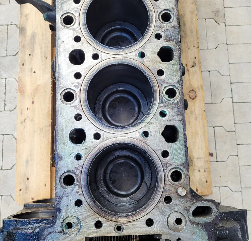 BLOK SILNIKA MERCEDES ACTROS MP4 EURO6 R471 09 - Động cơ cho Xe tải: hình 5 BLOK SILNIKA MERCEDES ACTROS MP4 EURO6 R471 09 - Động cơ cho Xe tải: hình 5