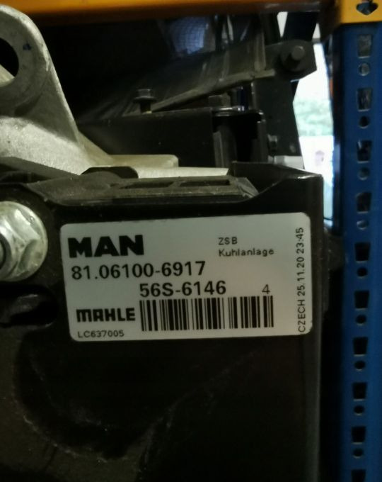 CHŁODNICA WODY MAN TGS NEW MODEL 81.06100-6917 - Bộ tản nhiệt cho Xe tải: hình 2 CHŁODNICA WODY MAN TGS NEW MODEL 81.06100-6917 - Bộ tản nhiệt cho Xe tải: hình 2