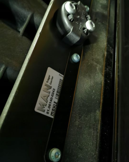 CHŁODNICE MAN TGS NEW MODEL 81.06100-6917 - Bộ tản nhiệt cho Xe tải: hình 3 CHŁODNICE MAN TGS NEW MODEL 81.06100-6917 - Bộ tản nhiệt cho Xe tải: hình 3