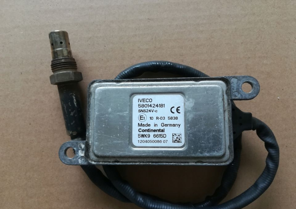 CZUJNIK NOX IVECO STRALIS 508014241181 - Bộ cảm biến: hình 1 CZUJNIK NOX IVECO STRALIS 508014241181 - Bộ cảm biến: hình 1