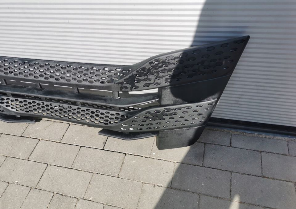 GRILL ATRAPA IVECO STRALIS S WAY 5802401392 - Lưới tản nhiệt cho Xe tải: hình 3 GRILL ATRAPA IVECO STRALIS S WAY 5802401392 - Lưới tản nhiệt cho Xe tải: hình 3