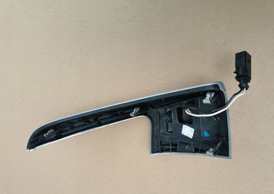 KIERUNKOWSKAZ VOLVO FM 82462033 RH. E6. - Đèn báo rẽ cho Xe tải: hình 2 KIERUNKOWSKAZ VOLVO FM 82462033 RH. E6. - Đèn báo rẽ cho Xe tải: hình 2