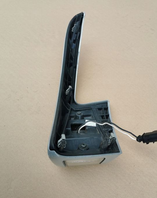 KIERUNKOWSKAZ VOLVO FMX 82462031 LH - Đèn báo rẽ cho Xe tải: hình 2 KIERUNKOWSKAZ VOLVO FMX 82462031 LH - Đèn báo rẽ cho Xe tải: hình 2