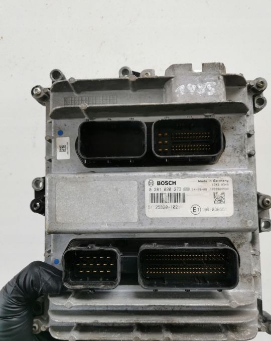 KOMPUTER SILNIKA MAN TGX TGS E6. 51.25820-1021 - ECU: hình 1 KOMPUTER SILNIKA MAN TGX TGS E6. 51.25820-1021 - ECU: hình 1