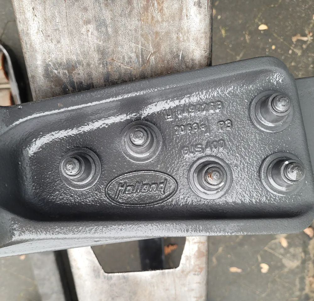 ŁAPY MOCOWANIE SIODLA VOLVO HOLLAND 126239C - Khớp nối bánh xe thứ năm cho Xe tải: hình 5 ŁAPY MOCOWANIE SIODLA VOLVO HOLLAND 126239C - Khớp nối bánh xe thứ năm cho Xe tải: hình 5
