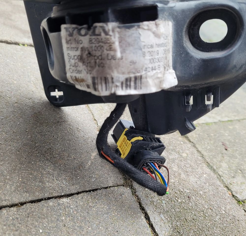 LUSTERKO LEWE VOLVO FH4 ORYGINAŁ CHWALIM116 - Gương chiếu hậu cho Xe tải: hình 3 LUSTERKO LEWE VOLVO FH4 ORYGINAŁ CHWALIM116 - Gương chiếu hậu cho Xe tải: hình 3