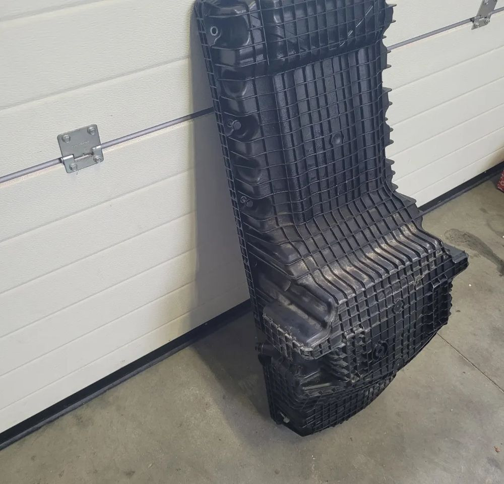 MISKA OLEJOWA MERCEDES ACTROS AXOR MP4 A470 010 43 13 - Động cơ cho Xe tải: hình 2 MISKA OLEJOWA MERCEDES ACTROS AXOR MP4 A470 010 43 13 - Động cơ cho Xe tải: hình 2