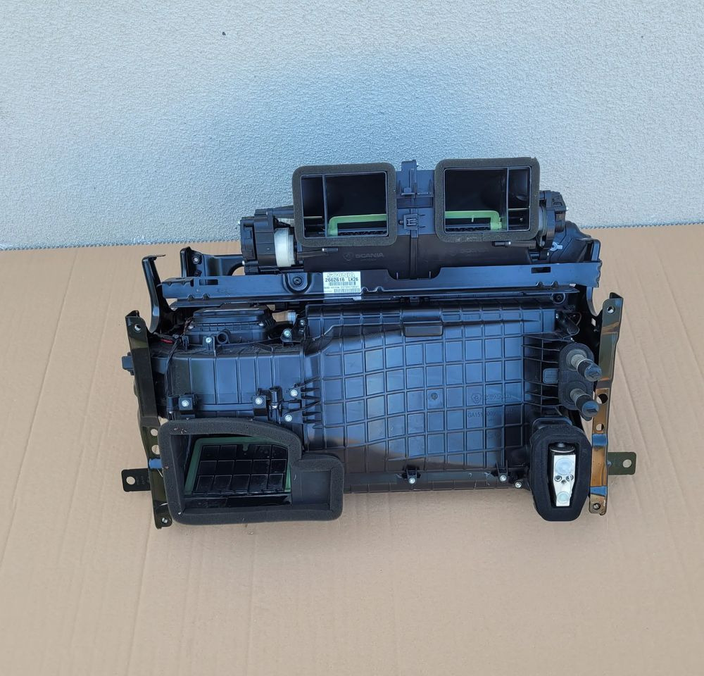 NAGRZEWNICA SCANIA R NGT NM. 2662616 - Cấp nhiệt/ Thông gió cho Xe tải: hình 1 NAGRZEWNICA SCANIA R NGT NM. 2662616 - Cấp nhiệt/ Thông gió cho Xe tải: hình 1