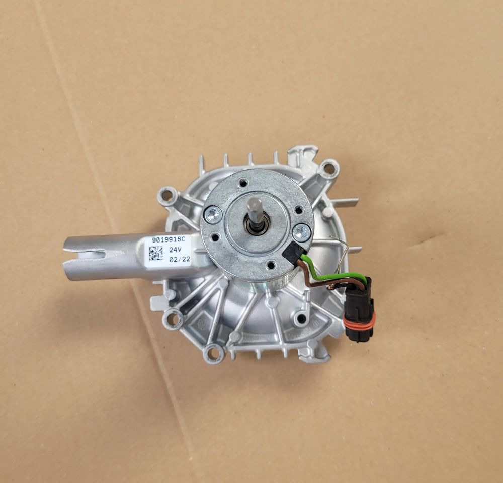 SILNIK DMUCHAWY WEBASTA 9019918C NOWY ORYGINAŁ CHWALIM116 - Cấp nhiệt/ Thông gió cho Xe tải: hình 1 SILNIK DMUCHAWY WEBASTA 9019918C NOWY ORYGINAŁ CHWALIM116 - Cấp nhiệt/ Thông gió cho Xe tải: hình 1