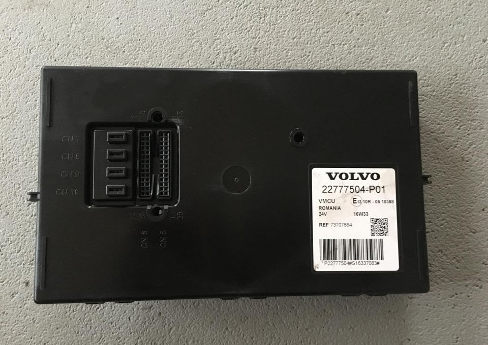 STEROWNIK KOMPUTER VOLVO 73701453 24V VMCU/FRC E13 - ECU cho Xe tải: hình 1 STEROWNIK KOMPUTER VOLVO 73701453 24V VMCU/FRC E13 - ECU cho Xe tải: hình 1