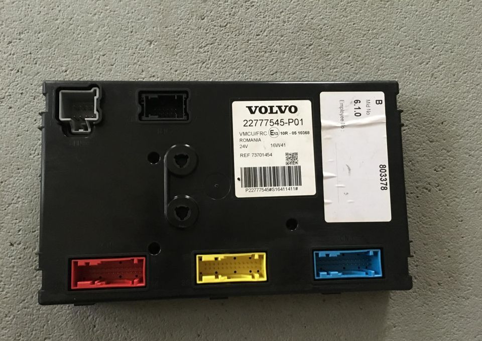 STEROWNIK KOMPUTER VOLVO 73707684 24V VMCU E13 - ECU cho Xe tải: hình 2 STEROWNIK KOMPUTER VOLVO 73707684 24V VMCU E13 - ECU cho Xe tải: hình 2
