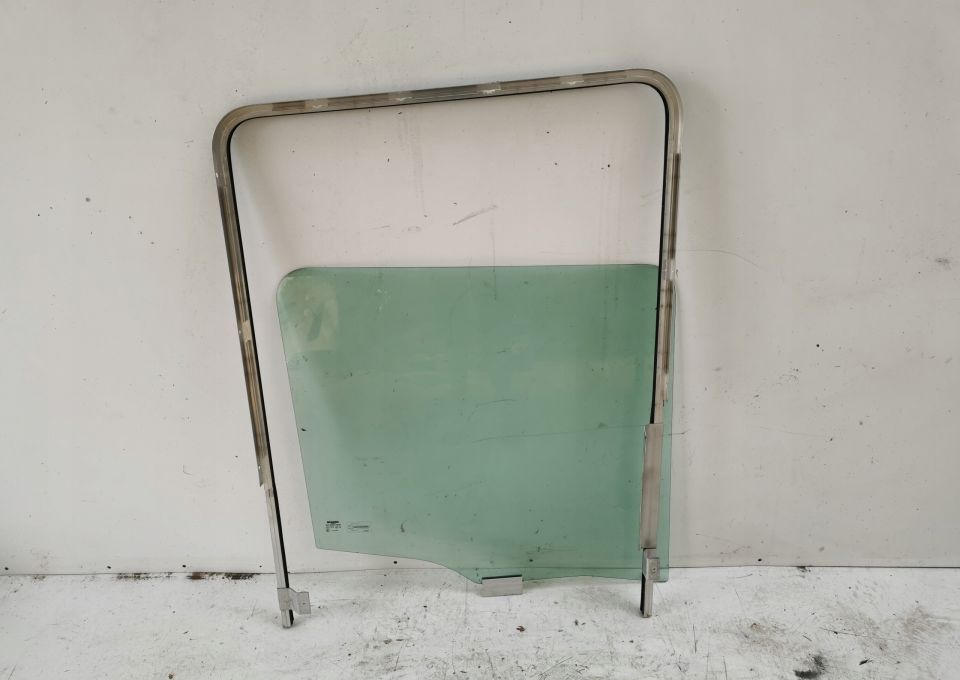 SZYBA RAMKA SCANIA R 1306260 - Cửa và phụ tùng cho Xe tải: hình 1 SZYBA RAMKA SCANIA R 1306260 - Cửa và phụ tùng cho Xe tải: hình 1