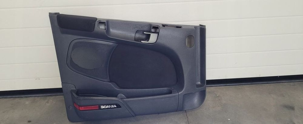 TACPICERKA DRZWI LH. SCANIA R XPI 1486792 - Cửa và phụ tùng cho Xe tải: hình 1 TACPICERKA DRZWI LH. SCANIA R XPI 1486792 - Cửa và phụ tùng cho Xe tải: hình 1